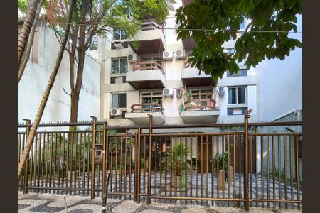 Apartamento para alugar com 81m², 2 quartos e 1 vagaFachada e portaria