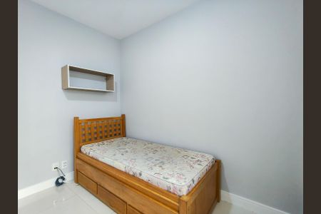 Apartamento para alugar com 81m², 2 quartos e 1 vagaQuarto
