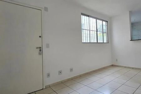 Sala de apartamento para alugar com 2 quartos, 45m² em Cabral, Contagem