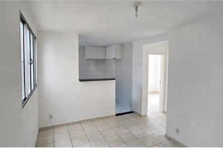 Sala de apartamento para alugar com 2 quartos, 45m² em Cabral, Contagem