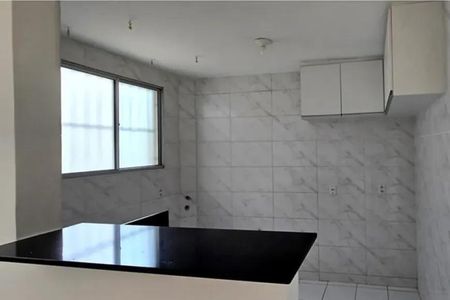 Cozinha de apartamento para alugar com 2 quartos, 45m² em Cabral, Contagem