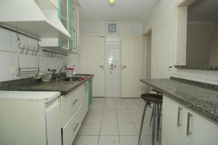 Apartamento à venda com 86m², 2 quartos e 2 vagasCozinha