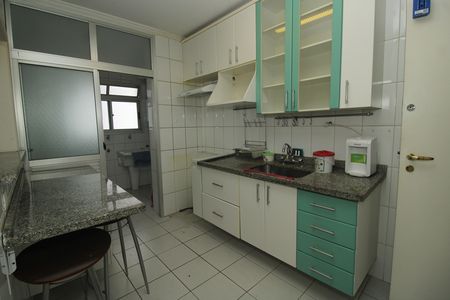 Apartamento à venda com 86m², 2 quartos e 2 vagasCozinha