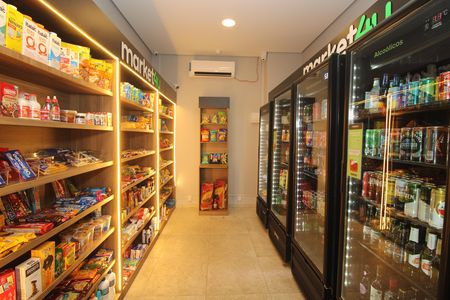 Apartamento à venda com 86m², 2 quartos e 2 vagasÁrea comum - Mercado