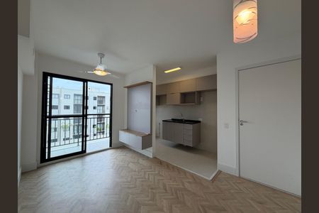 Sala de apartamento à venda com 2 quartos, 45m² em Barra Olímpica, Rio de Janeiro