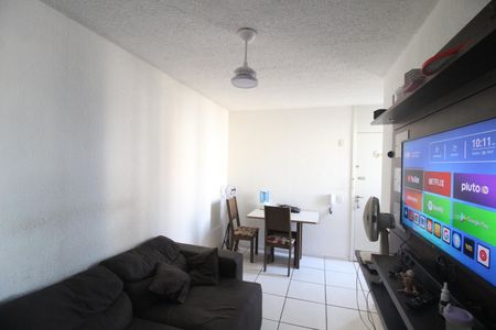 Sala de apartamento para alugar com 2 quartos, 43m² em Posse, Nova Iguaçu