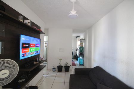 Sala de apartamento para alugar com 2 quartos, 43m² em Posse, Nova Iguaçu