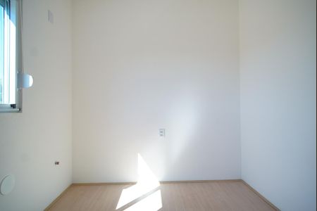 Quarto 2 de apartamento para alugar com 2 quartos, 46m² em Morro Santana, Porto Alegre