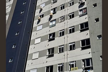 Apartamento para alugar com 46m², 2 quartos e 1 vagaAdesivo na Janela