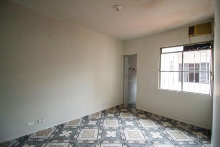 Casa para alugar com 100m², 3 quartos e 2 vagasSuíte