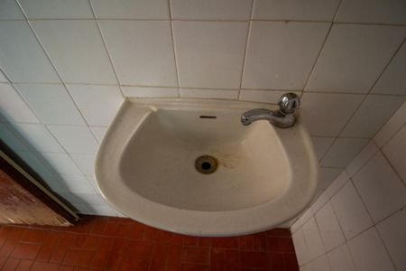 Casa para alugar com 100m², 3 quartos e 2 vagasBanheiro da Edícula