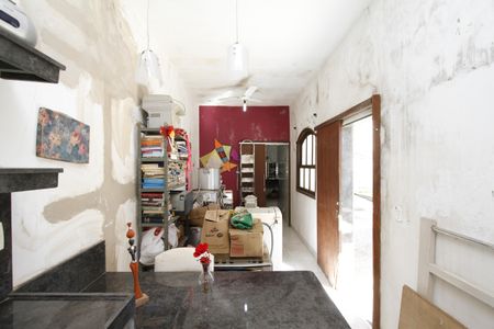 Casa para alugar com 365m², 5 quartos e 8 vagasquarto despejo