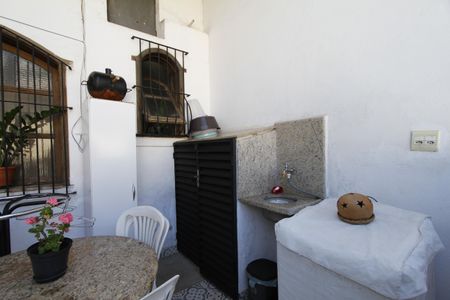 Casa para alugar com 365m², 5 quartos e 8 vagasÁrea de Serviço