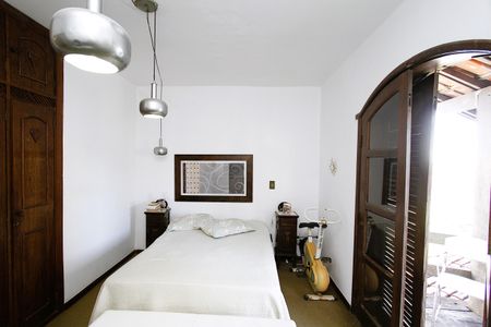 Casa para alugar com 365m², 5 quartos e 8 vagasQuarto 3