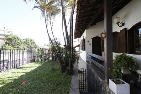 Casa para alugar com 365m², 5 quartos e 8 vagasJardim