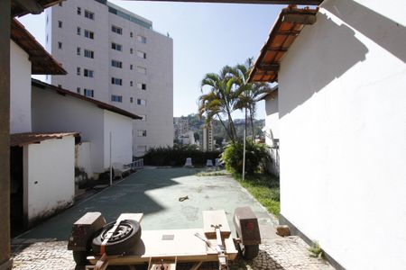 Casa para alugar com 365m², 5 quartos e 8 vagasQuadra