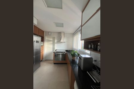 Apartamento à venda com 140m², 4 quartos e 3 vagasCozinha