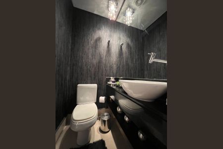 Apartamento à venda com 140m², 4 quartos e 3 vagasBanheiro 