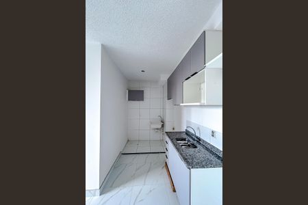 Apartamento para alugar com 45m², 2 quartos e sem vagaCozinha e Área de Serviço