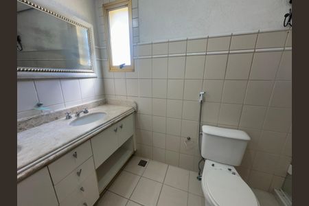 Apartamento para alugar com 107m², 3 quartos e 2 vagasBanheiro da Suíte