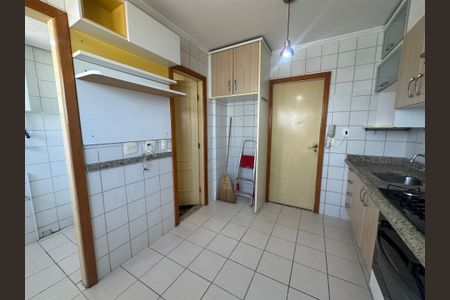 Apartamento para alugar com 107m², 3 quartos e 2 vagasCozinha
