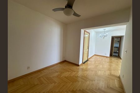 Apartamento para alugar com 107m², 3 quartos e 2 vagasSala