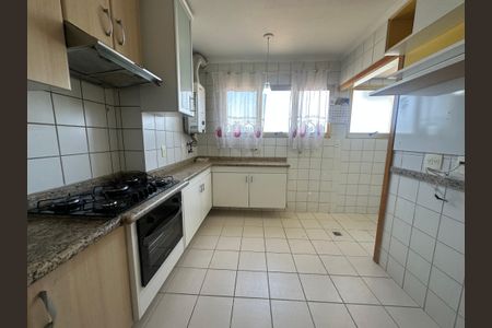 Apartamento para alugar com 107m², 3 quartos e 2 vagasCozinha