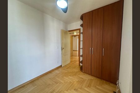 Apartamento para alugar com 107m², 3 quartos e 2 vagasQuarto 2