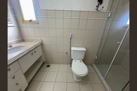 Apartamento para alugar com 107m², 3 quartos e 2 vagasBanheiro da Suíte