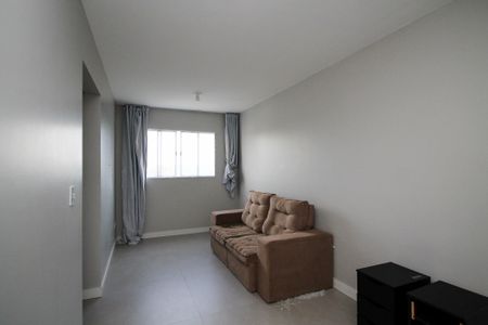 Sala de apartamento para alugar com 2 quartos, 47m² em Cemucam, Cotia