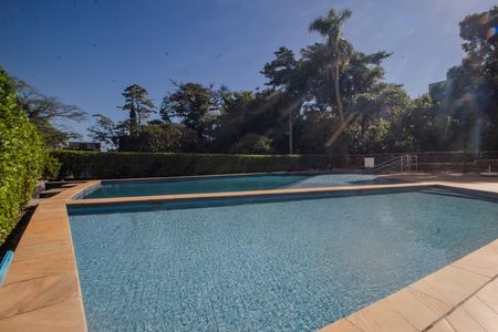 Apartamento à venda com 75m², 2 quartos e 2 vagas Apartamento à venda com 75m², 2 quartos e 2 vagasÁrea comum - Piscina