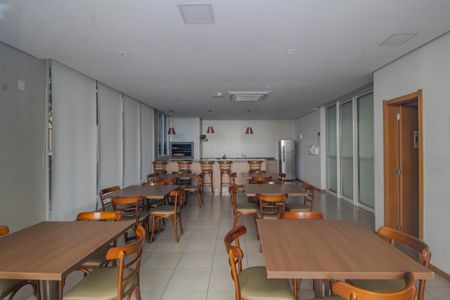 Apartamento à venda com 75m², 2 quartos e 2 vagas Apartamento à venda com 75m², 2 quartos e 2 vagasÁrea comum - Salão de festas