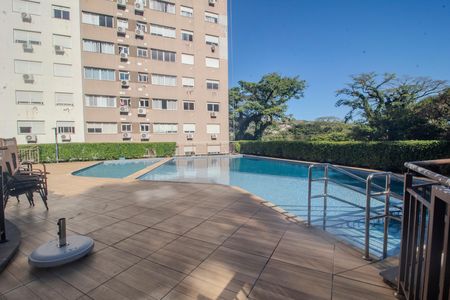 Apartamento à venda com 75m², 2 quartos e 2 vagas Apartamento à venda com 75m², 2 quartos e 2 vagasÁrea comum - Piscina