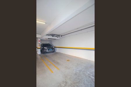 Apartamento à venda com 75m², 2 quartos e 2 vagas Apartamento à venda com 75m², 2 quartos e 2 vagasGaragem