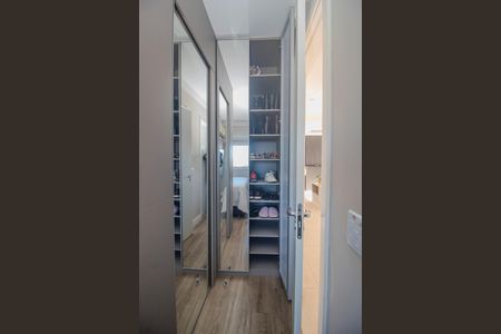 Apartamento à venda com 75m², 2 quartos e 2 vagas Apartamento à venda com 75m², 2 quartos e 2 vagasSuite