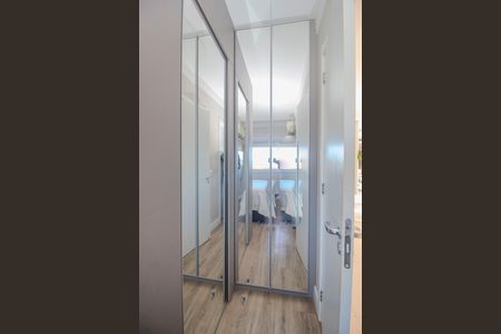 Apartamento à venda com 75m², 2 quartos e 2 vagas Apartamento à venda com 75m², 2 quartos e 2 vagasSuite