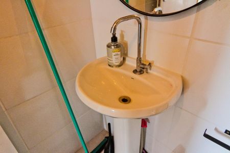 Apartamento para alugar com 42m², 2 quartos e sem vagaBanheiro