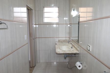 Casa para alugar com 136m², 2 quartos e 1 vagaBanheiro da Suíte