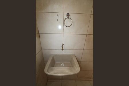 Casa para alugar com 136m², 2 quartos e 1 vagaÁrea de Serviço