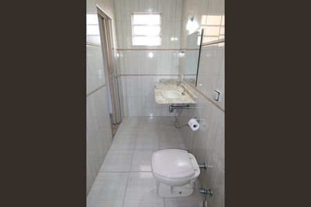 Casa para alugar com 136m², 2 quartos e 1 vagaBanheiro da Suíte