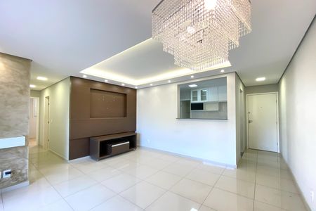 Sala de apartamento para alugar com 3 quartos, 88m² em Buritis, Belo Horizonte