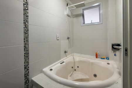 Apartamento para alugar com 110m², 2 quartos e 1 vagaBanheiro da Suíte