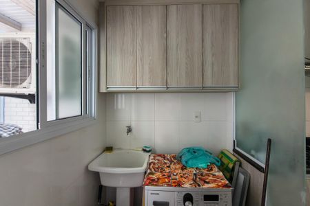 Apartamento para alugar com 110m², 2 quartos e 1 vagaÁrea de Serviço