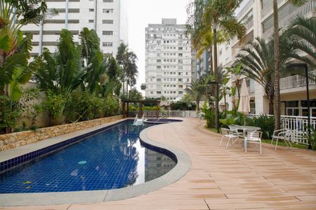 Apartamento para alugar com 120m², 5 quartos e 2 vagasÁrea Comum - Piscina