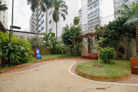 Apartamento para alugar com 120m², 5 quartos e 2 vagasÁrea Comum - Playground