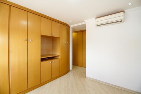 Apartamento para alugar com 120m², 5 quartos e 2 vagasSuíte 1