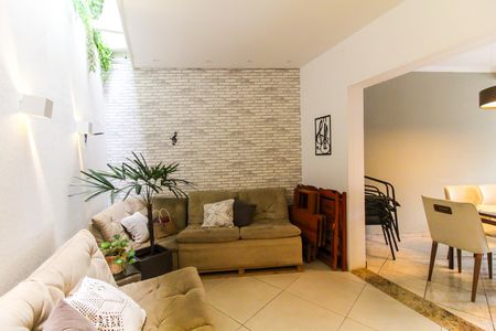 Sala de Estar de casa à venda com 2 quartos, 98m² em Jardim Nossa Senhora do Carmo, São Paulo