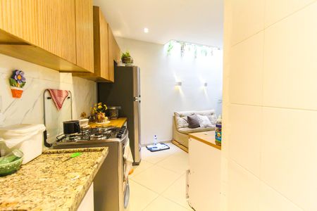 Casa à venda com 98m², 2 quartos e 2 vagas Casa à venda com 98m², 2 quartos e 2 vagasCozinha
