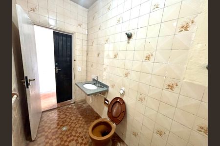 Casa para alugar com 80m², 2 quartos e 1 vaga Casa para alugar com 80m², 2 quartos e 1 vagaBanheiro