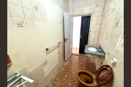 Casa para alugar com 80m², 2 quartos e 1 vaga Casa para alugar com 80m², 2 quartos e 1 vagaBanheiro